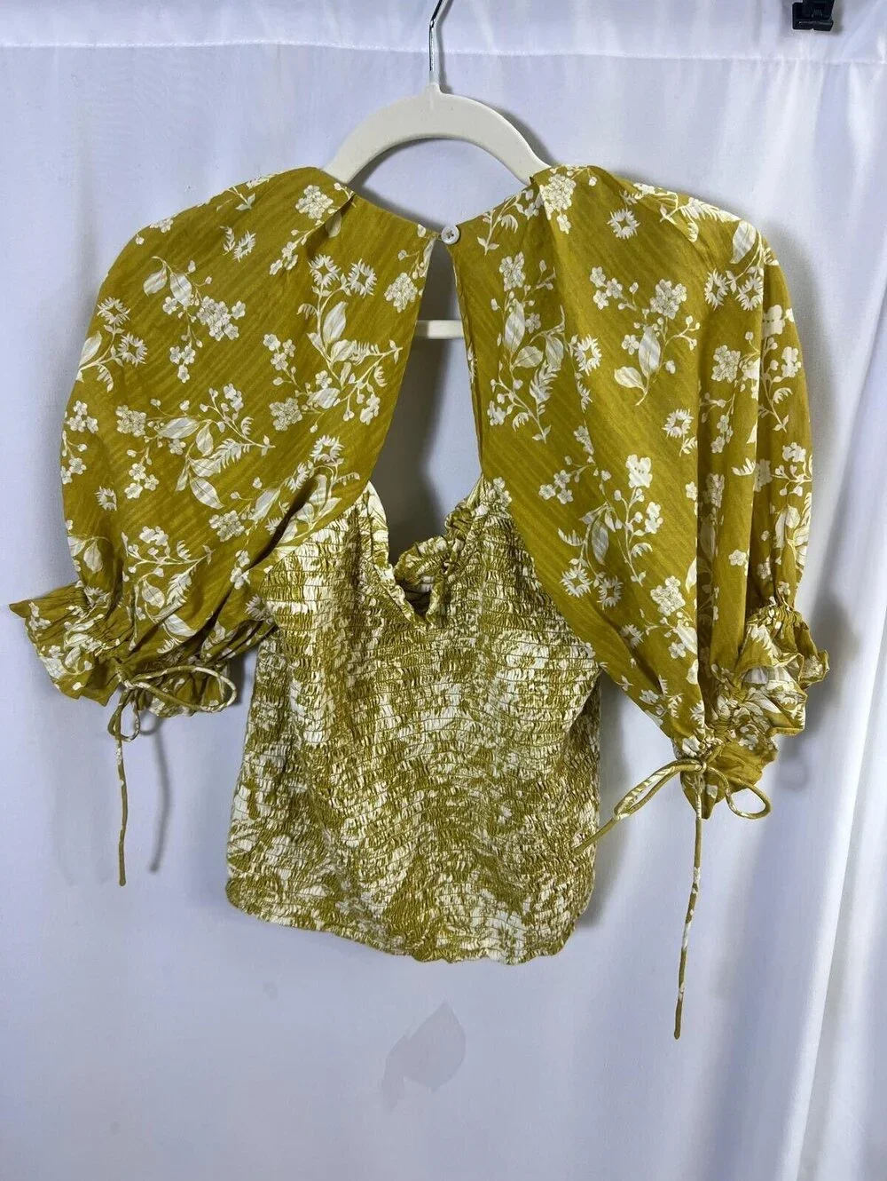 Anthropologie Floral Smocked Puff Sleeve Top Medium Mustard Yellow Boho